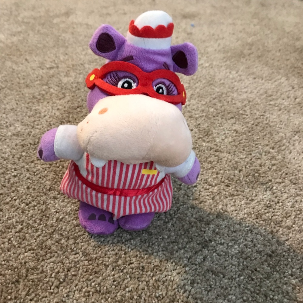 Disney Doc McStuffins Hallie Hippo nurse bean bag plush 8 inch